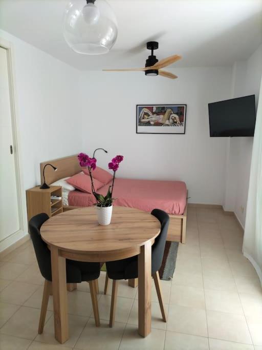 Estudio 52 Malaga Centrico Parking Gratuito Apartment Exterior photo
